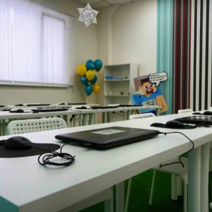 KIBERone для будущих КиберГероев в Ижевске! - КИБЕРшкола программирования для детей, компьютерные курсы для школьников, начинающих и подростков - KIBERone г. Зюзино
